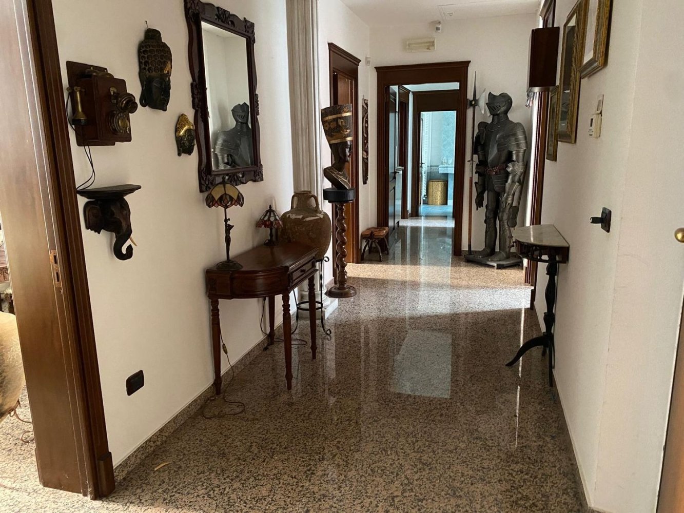 5غرفة شقة في Taranto, Italy رقم 129159