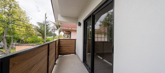 3 bedrooms Villa for rent in Miami, Miami-Dade, Florida, USA № 615052 23