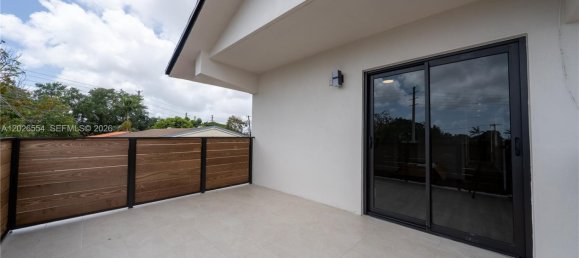 3 bedrooms Villa for rent in Miami, Miami-Dade, Florida, USA № 615052 6