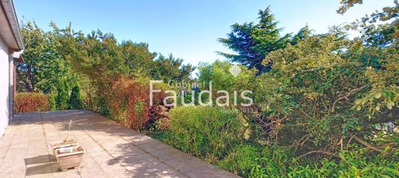 3 bedrooms House in Calvados, France No. 358823 10