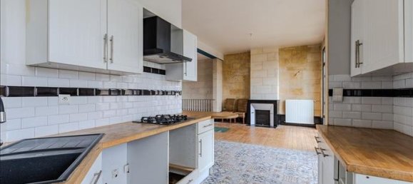 3 bedrooms House in Libourne, France No. 278077 4