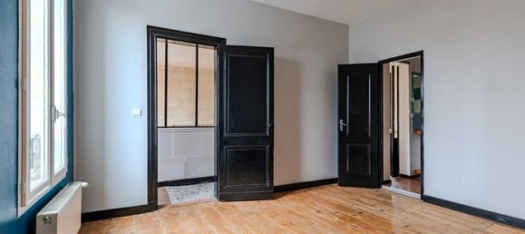 3 bedrooms House in Libourne, France No. 278077 7