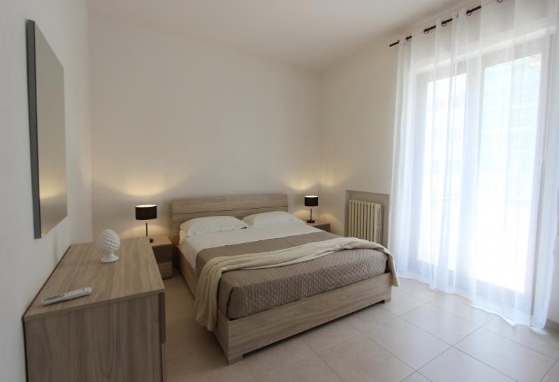 Apartamento de 3 habitaciónes en Lecce, Italy No. 237404