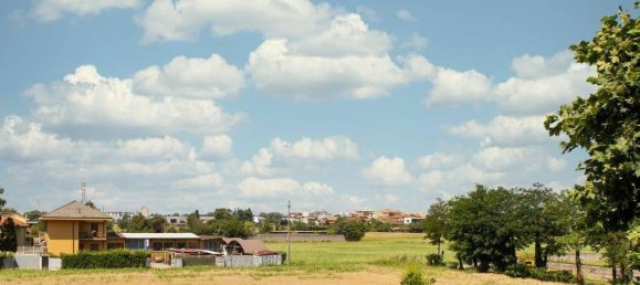 Apartamento de 4 habitaciónes en Monza, Italy No. 19921 10