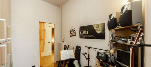 Apartamento de 4 habitaciónes en Monza, Italy No. 19921 12