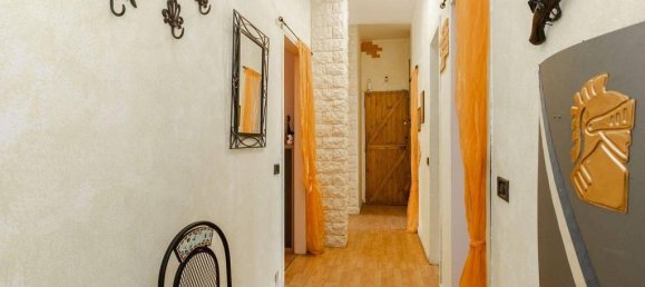 Apartamento de 4 habitaciónes en Monza, Italy No. 19921 21