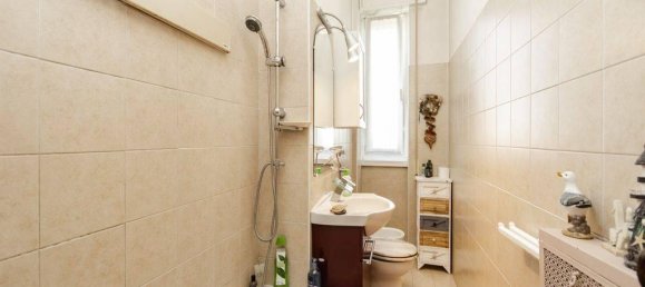 Apartamento de 4 habitaciónes en Monza, Italy No. 19921 27