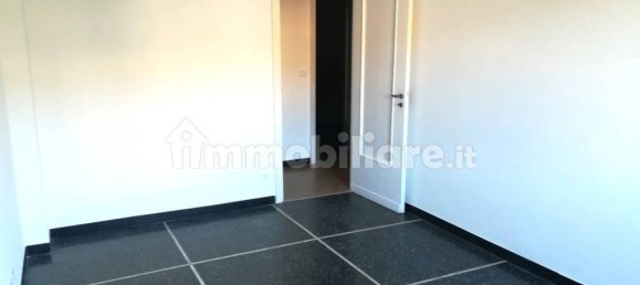 Apartamento T2 em Genoa, Italy N.º 108666 3