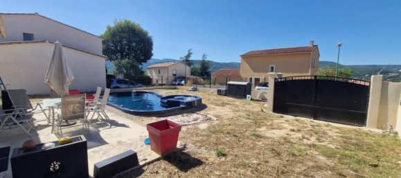 4 bedrooms House in Apt, France No. 355644 2