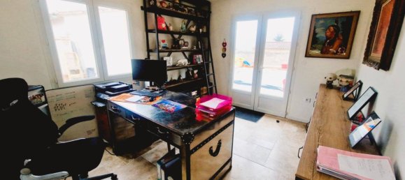 4 bedrooms House in Apt, France No. 355644 11