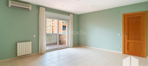 3 bedrooms Apartment in Castelldefels, Spain No. 162587 2