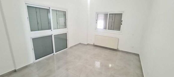 Imóvel comercial T8 em Livadia, Cyprus N.º 18955 2