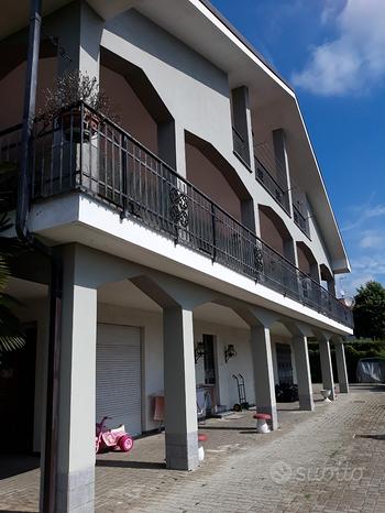 10غرفة فيلا في San Damiano d'Asti, Italy رقم 292252