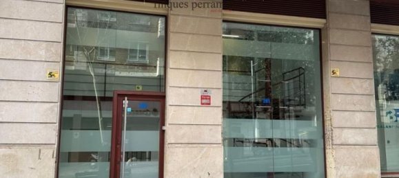 165m² Commercial property in Gracia, Spain No. 62403 2