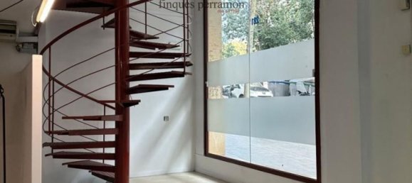 165m² Commercial property in Gracia, Spain No. 62403 4