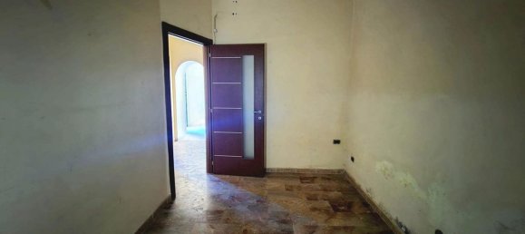 3 rooms Apartment in Caivano, Italy No. 285239 6