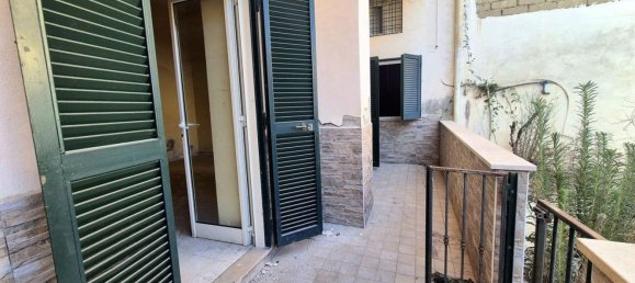 3 rooms Apartment in Caivano, Italy No. 285239 11