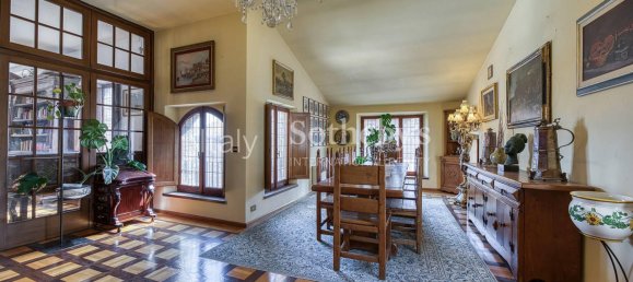 4 bedrooms House in Assisi, Italy No. 380588 9