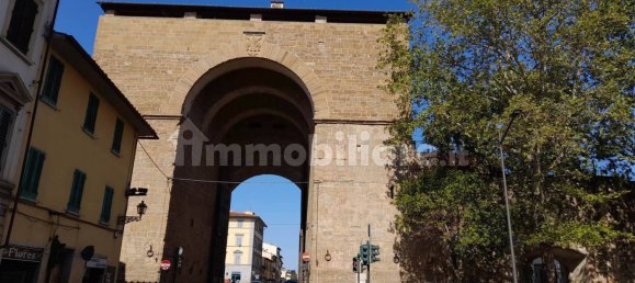 2-salle Propriété commerciale à Florence, Italy No. 39971 2