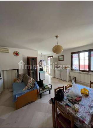 4 Schlafzimmer Wohnung in Trepuzzi, Italy, Nr. 43301