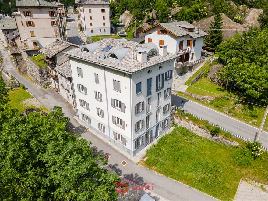 1 bedroom Apartment in San Giacomo Filippo, Italy No. 377704