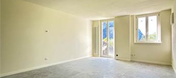 1 bedroom Apartment in San Giacomo Filippo, Italy No. 377704 12