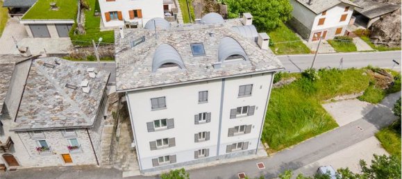 1 bedroom Apartment in San Giacomo Filippo, Italy No. 377704 2