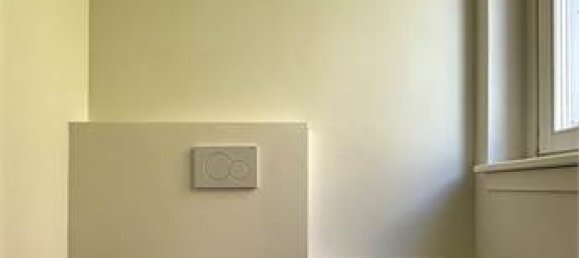 1 bedroom Apartment in San Giacomo Filippo, Italy No. 377704 33