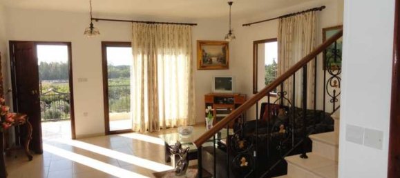 Вилла с 4 спальнями в Героскипу, Кипр № 68678 6