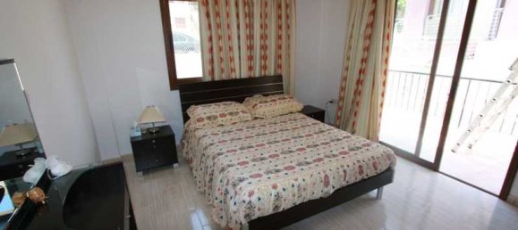 Вилла с 4 спальнями в Героскипу, Кипр № 68678 9