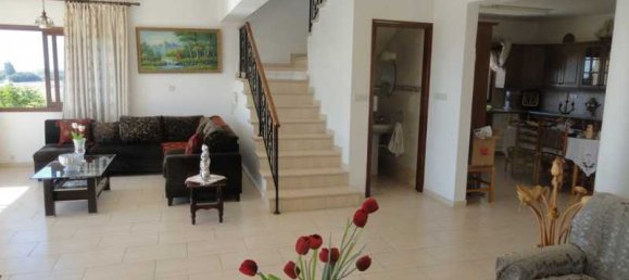 Вилла с 4 спальнями в Героскипу, Кипр № 68678 16