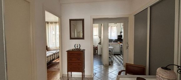 2 chambres Appartement à Enghien-les-Bains, France No. 359175 4