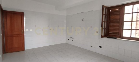 9 rooms House in Messina, Italy No. 13112 17