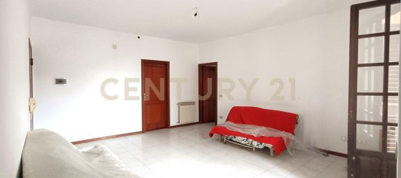 9 rooms House in Messina, Italy No. 13112 12