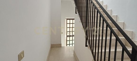 9 rooms House in Messina, Italy No. 13112 6