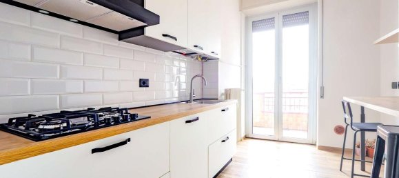 2 rooms Apartment in Sesto San Giovanni, Italy No. 42251 5