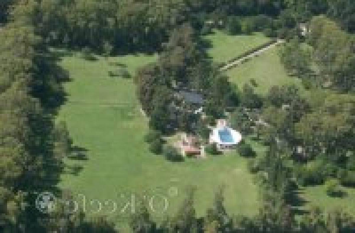  قطعة أرض في Berazategui, Argentina رقم 115660