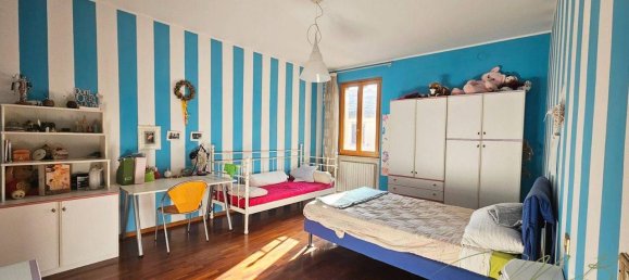 6 rooms Apartment in Fornovo di Taro, Italy No. 162780 11