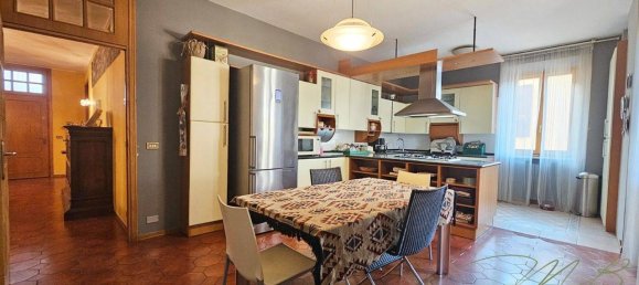 6 rooms Apartment in Fornovo di Taro, Italy No. 162780 5