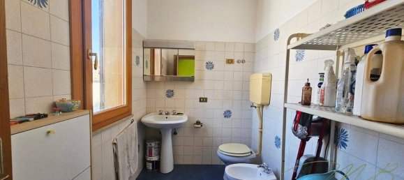 6 rooms Apartment in Fornovo di Taro, Italy No. 162780 13