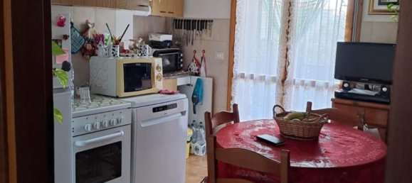 4 rooms Apartment in Gavorrano, Italy No. 256995 6