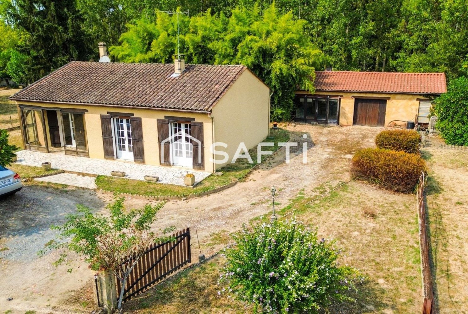 3 bedrooms House in Dordogne, France No. 351549