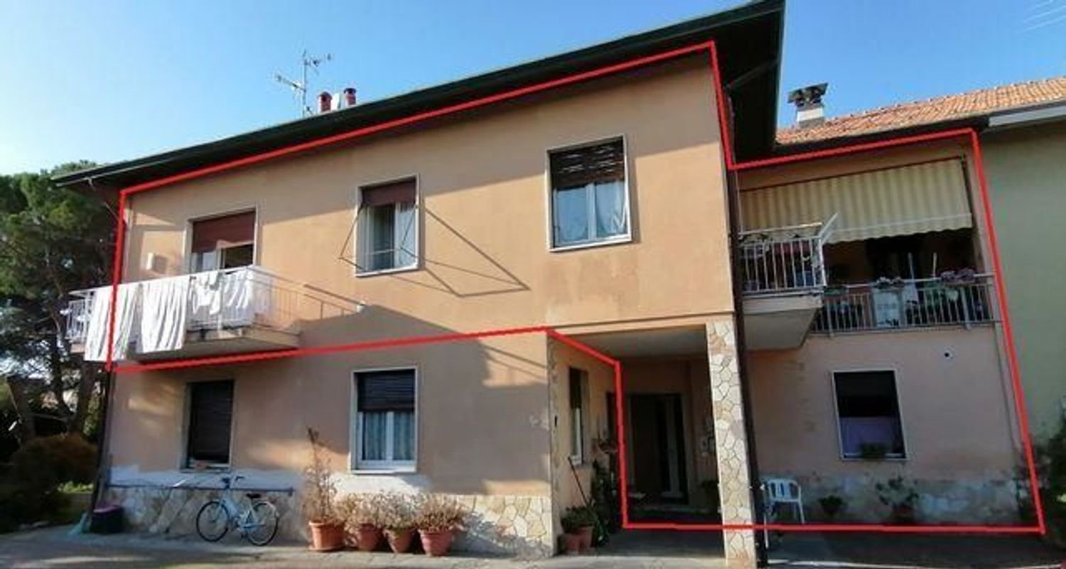 2 rooms Apartment in Cassano Magnago, Italy No. 184535