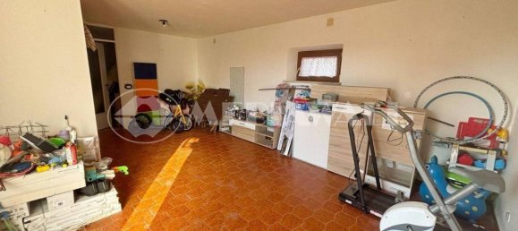 6 rooms House in Pordenone, Italy No. 33020 32