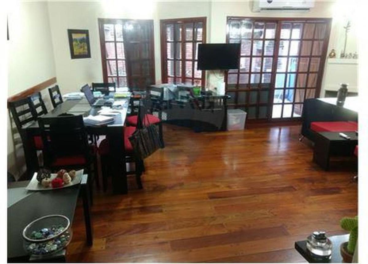 Дом с 4 спальнями в Буэнос-Айрес, Аргентина № 73719