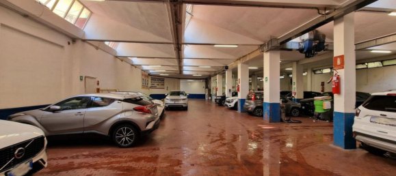 1800m² Commercial property in Bologna, Italy No. 372455 12