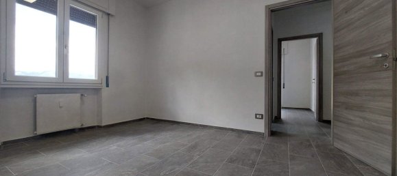 3 bedrooms Apartment in Omegna, Italy No. 334255 10