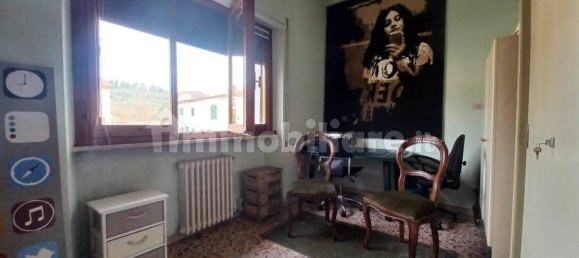 Apartamento T4 em Pistoia, Italy N.º 221571 2