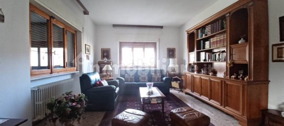 Apartamento T4 em Pistoia, Italy N.º 221571 8