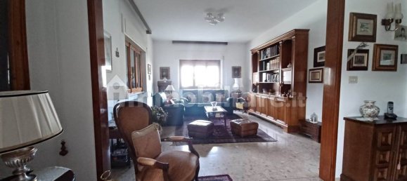 Apartamento T4 em Pistoia, Italy N.º 221571 9